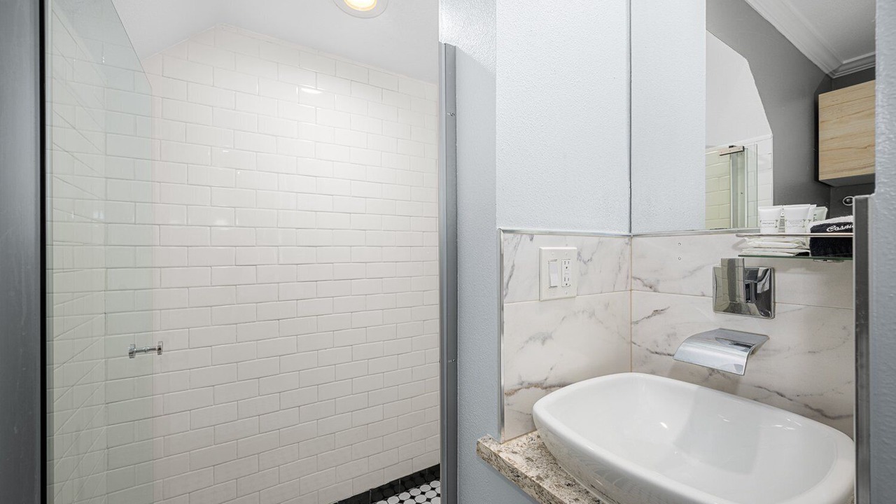 Photo of Bathroom in Newport Beach