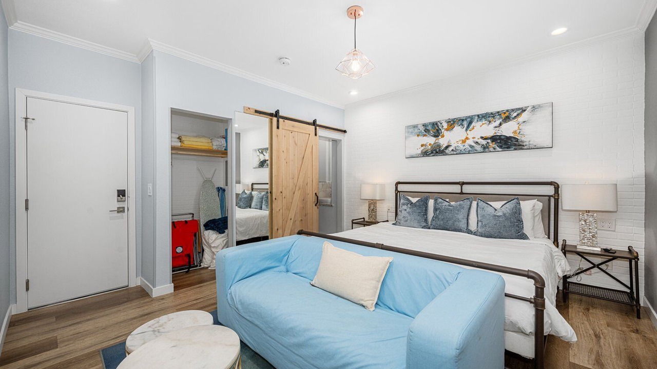 Photo of Bedroom in Newport Beach