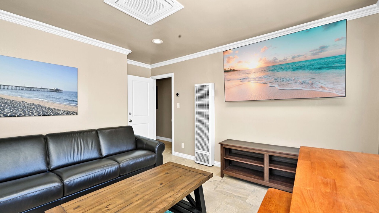 Photo of Livingroom in Newport Beach