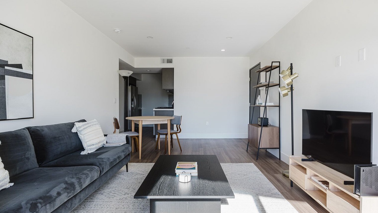 Photo of Livingroom in West Los Angeles