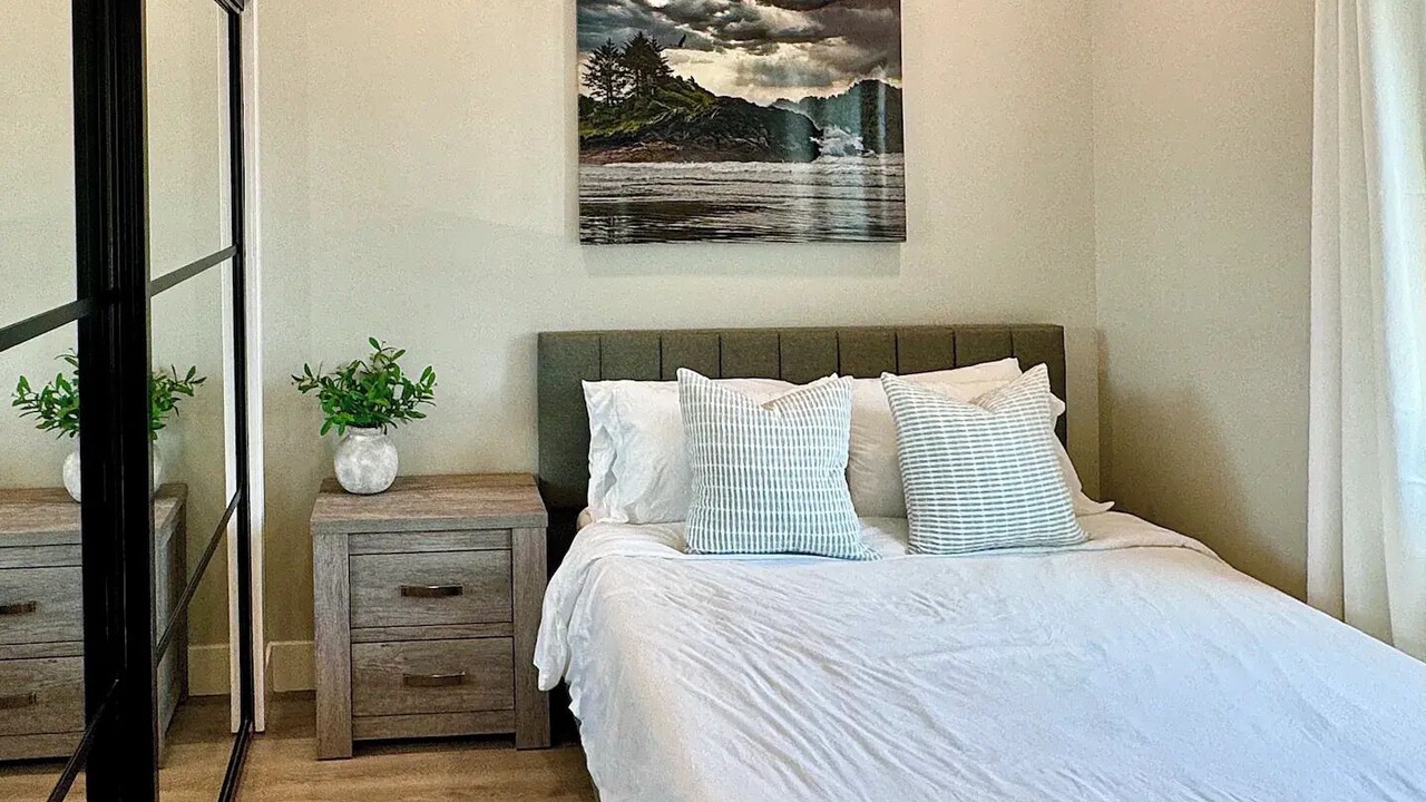 Photo of Bedroom in Costa Mesa