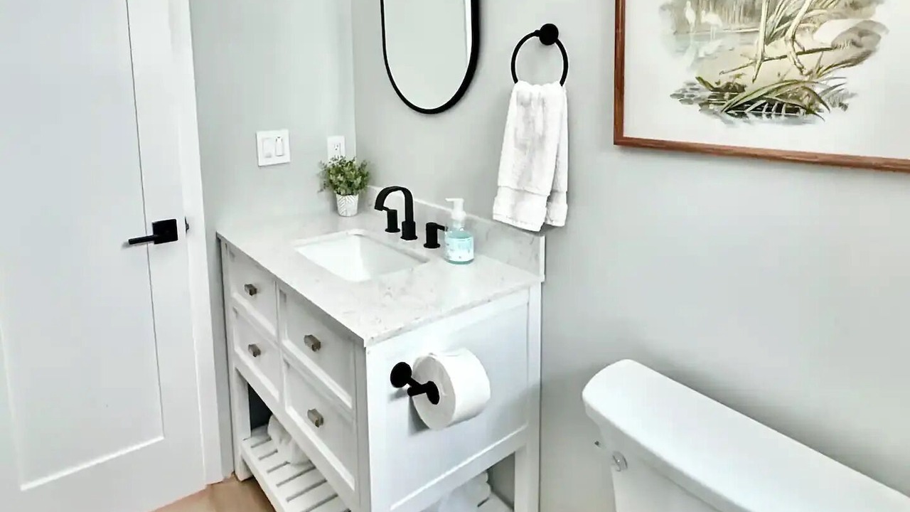 Photo of Bathroom in Costa Mesa