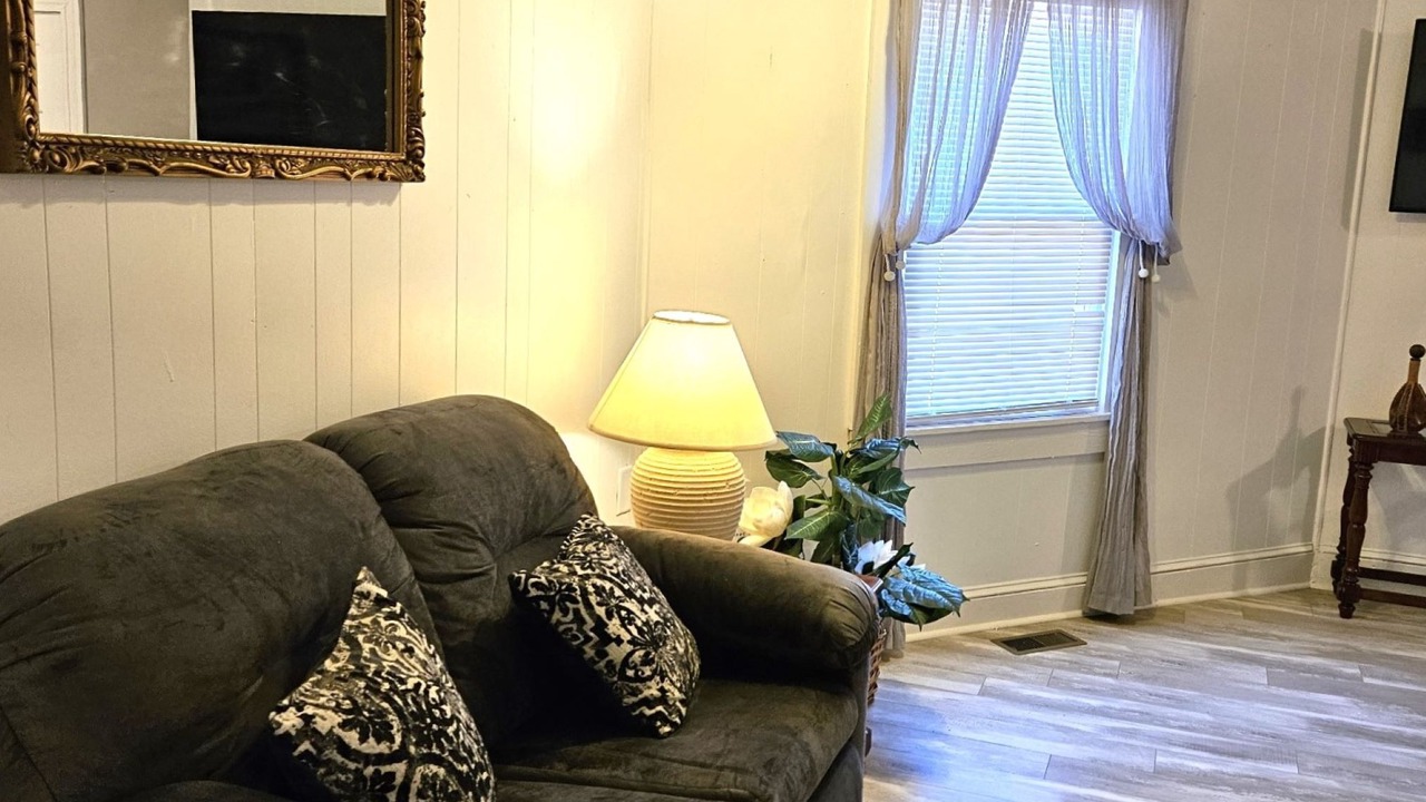Photo of Livingroom in Greenville