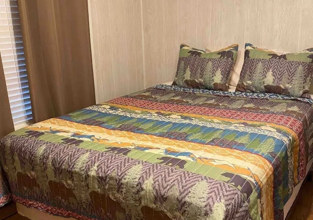 Photo of Bedroom in Abbeville