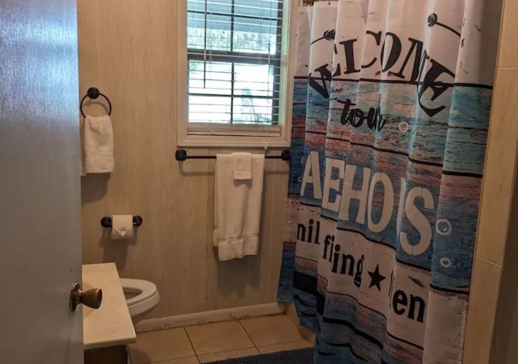 Photo of Bathroom in Abbeville