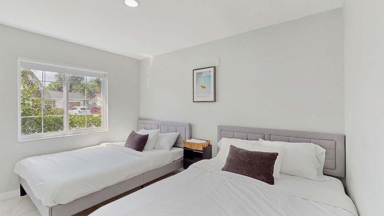 Photo of Bedroom in Lauderhill