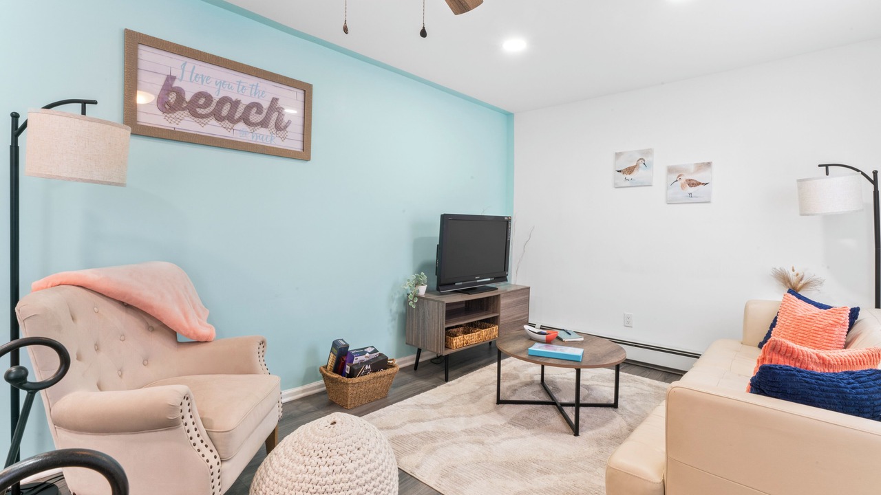 Photo of Livingroom in Keansburg