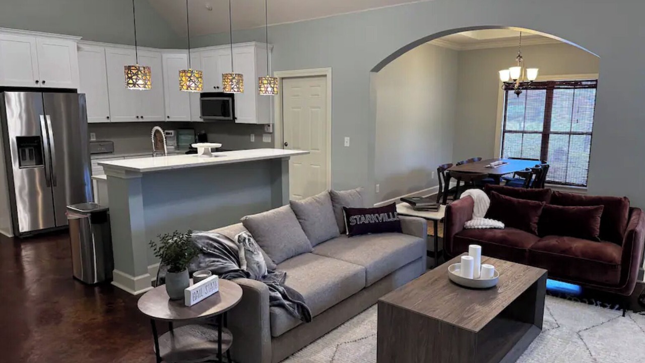 Photo of Livingroom in Starkville