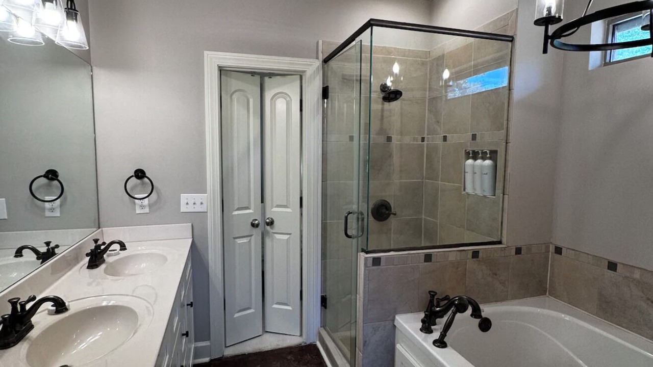 Photo of Bathroom in Starkville