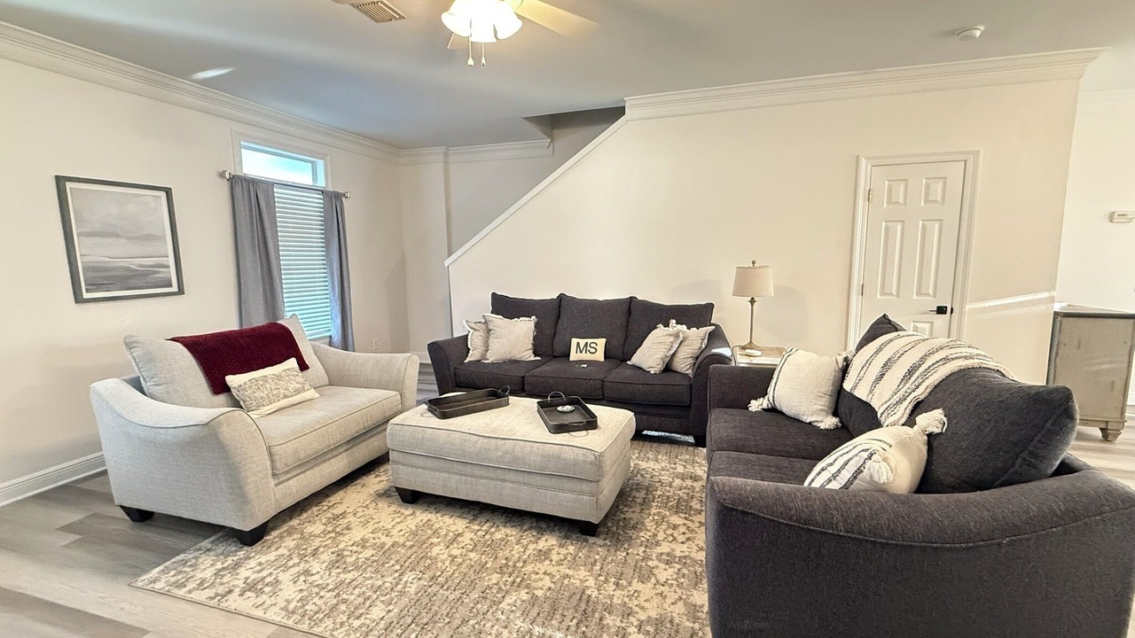 Photo of Livingroom in Starkville