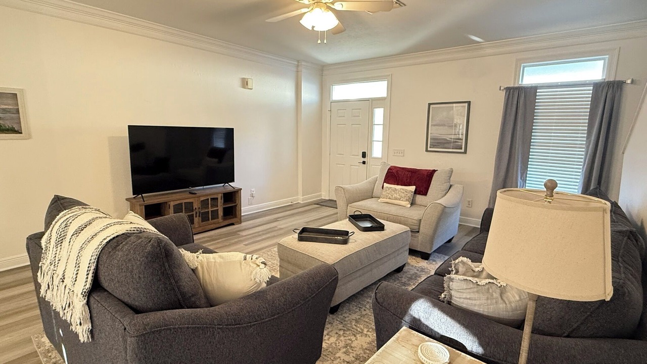 Photo of Livingroom in Starkville