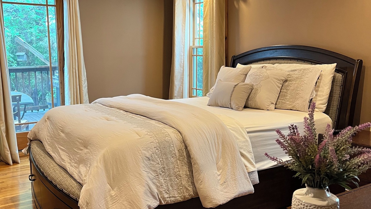 Photo of Bedroom in North Buffalo