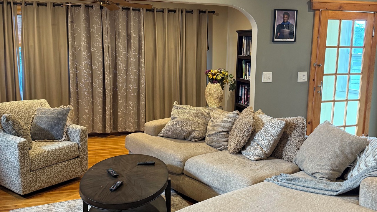 Photo of Livingroom in North Buffalo