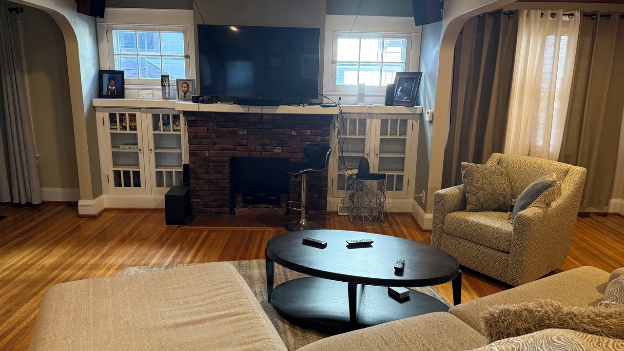 Photo of Livingroom in North Buffalo