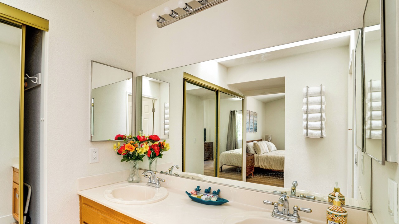 Photo of Bathroom in Lake Elsinore