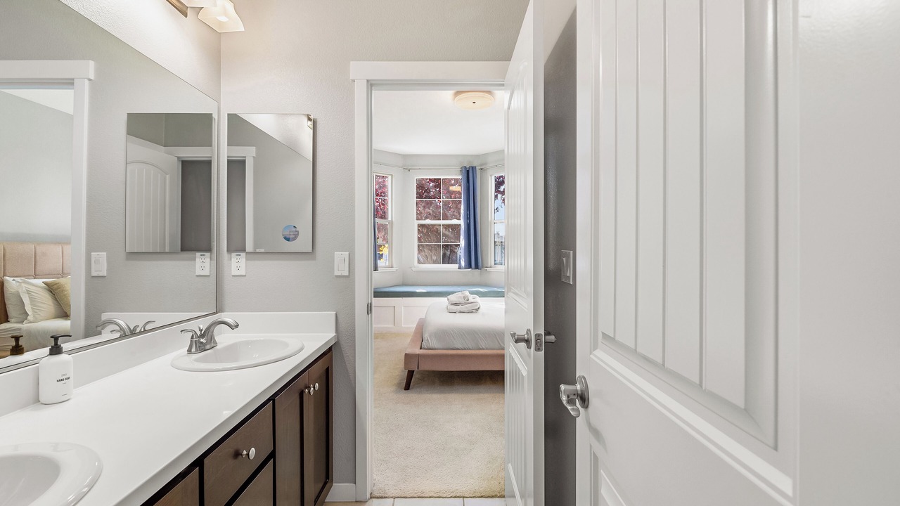 Photo of Bathroom in Lake Area
