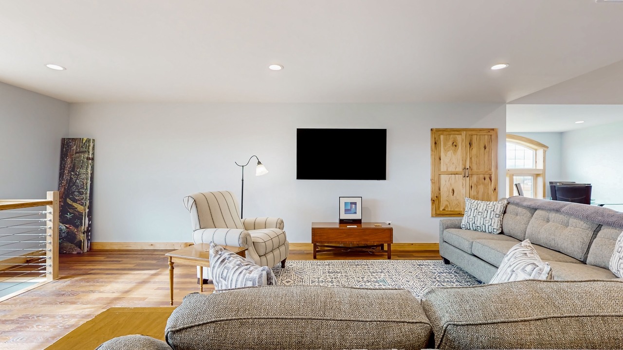 Photo of Livingroom in Town of Milo