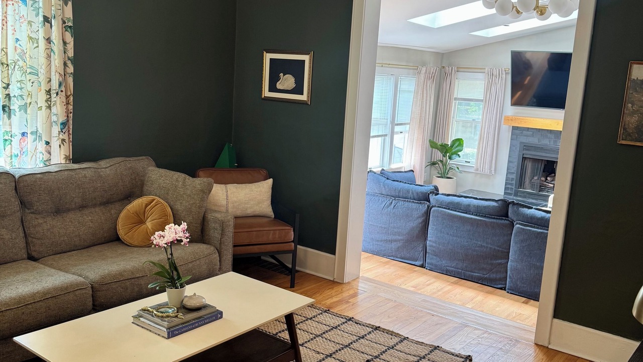 Photo of Livingroom in Skaneateles Historic District
