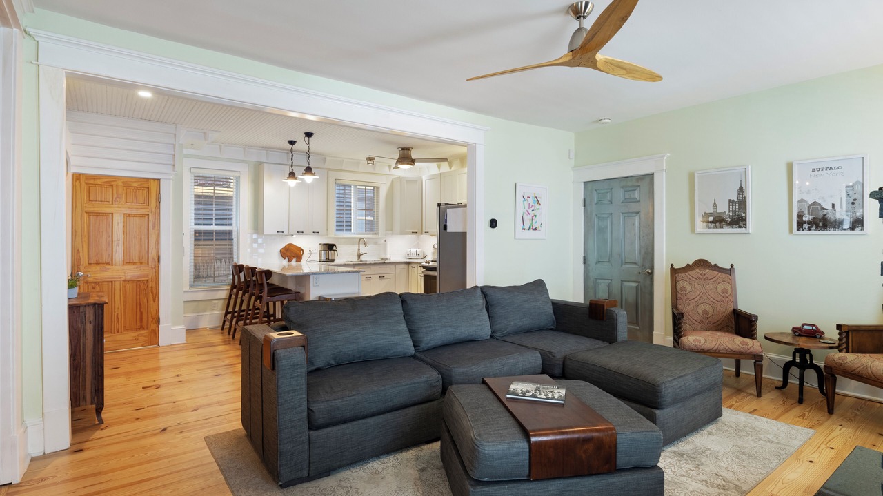 Photo of Livingroom in Downtown Buffalo