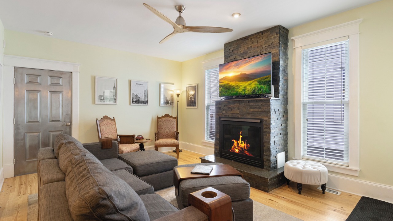 Photo of Livingroom in Downtown Buffalo