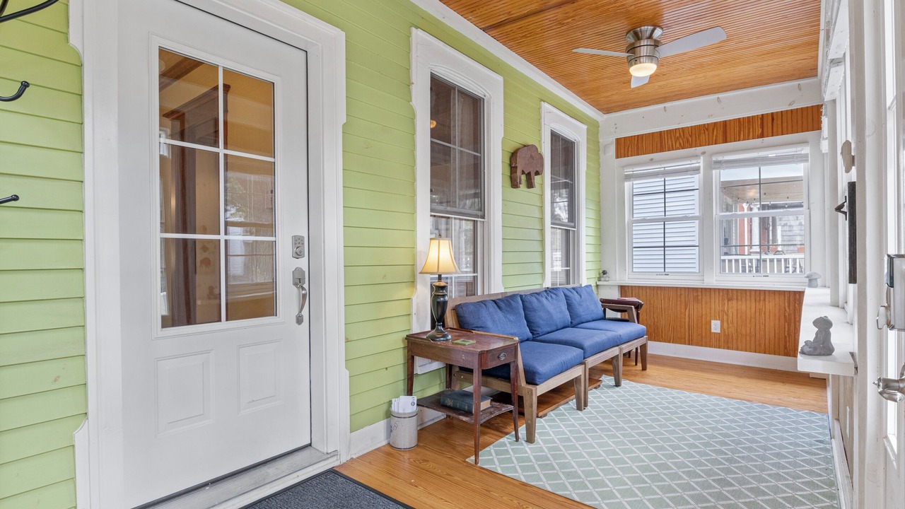 Photo of Livingroom in Downtown Buffalo