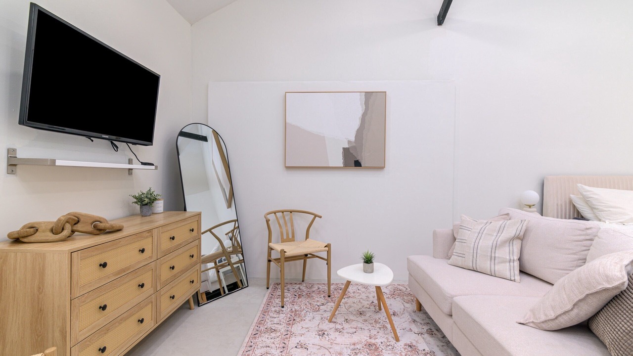 Photo of Livingroom in North Hollywood