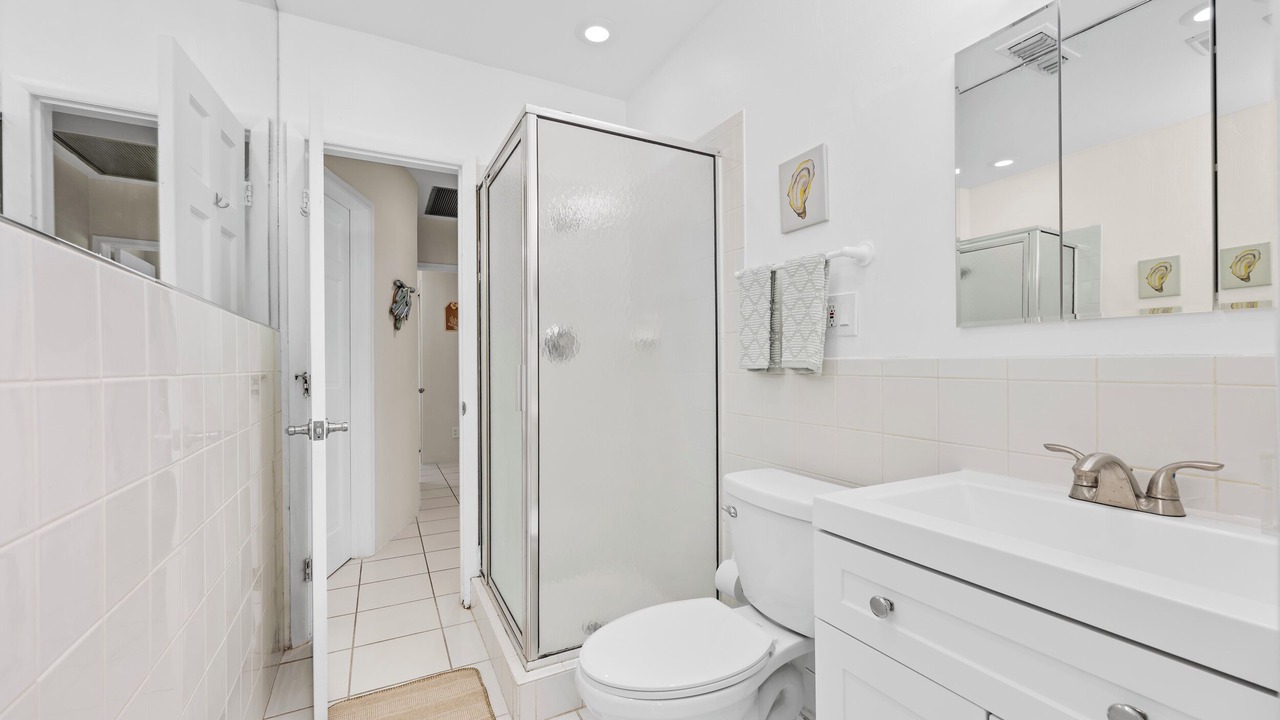 Photo of Bathroom in Birch Park Finger Streets