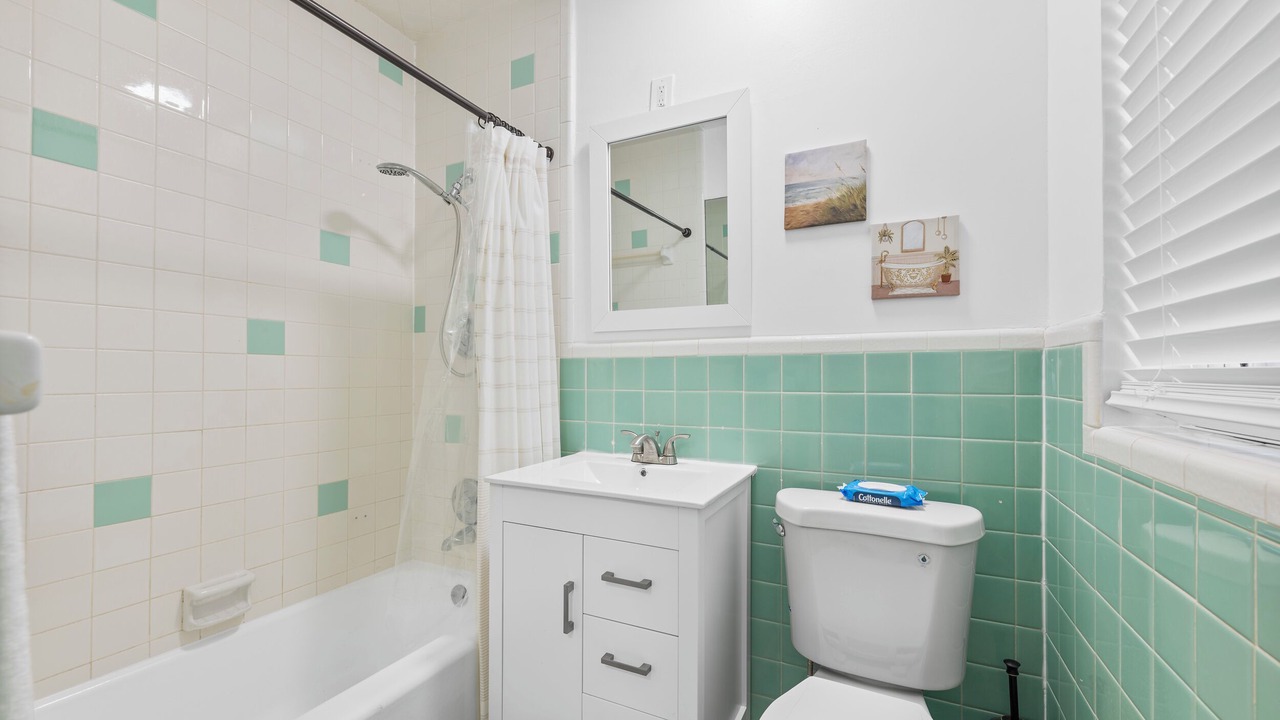 Photo of Bathroom in Birch Park Finger Streets