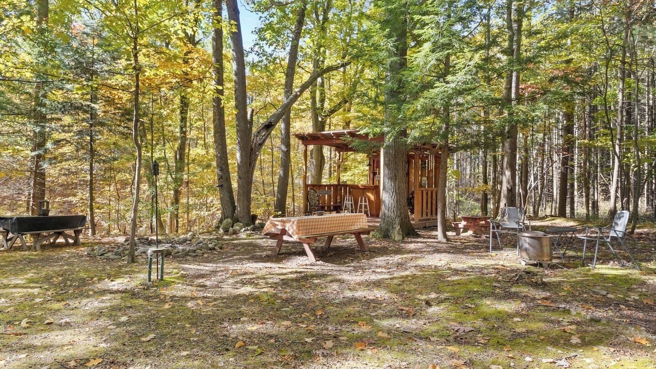 Photo of Outdoor in Holcomb