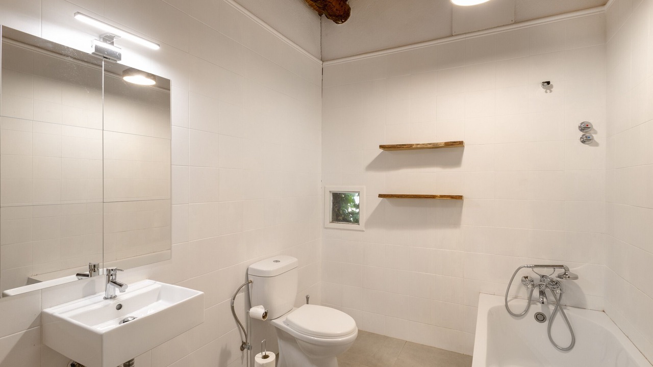 Photo of Bathroom in Dosrius