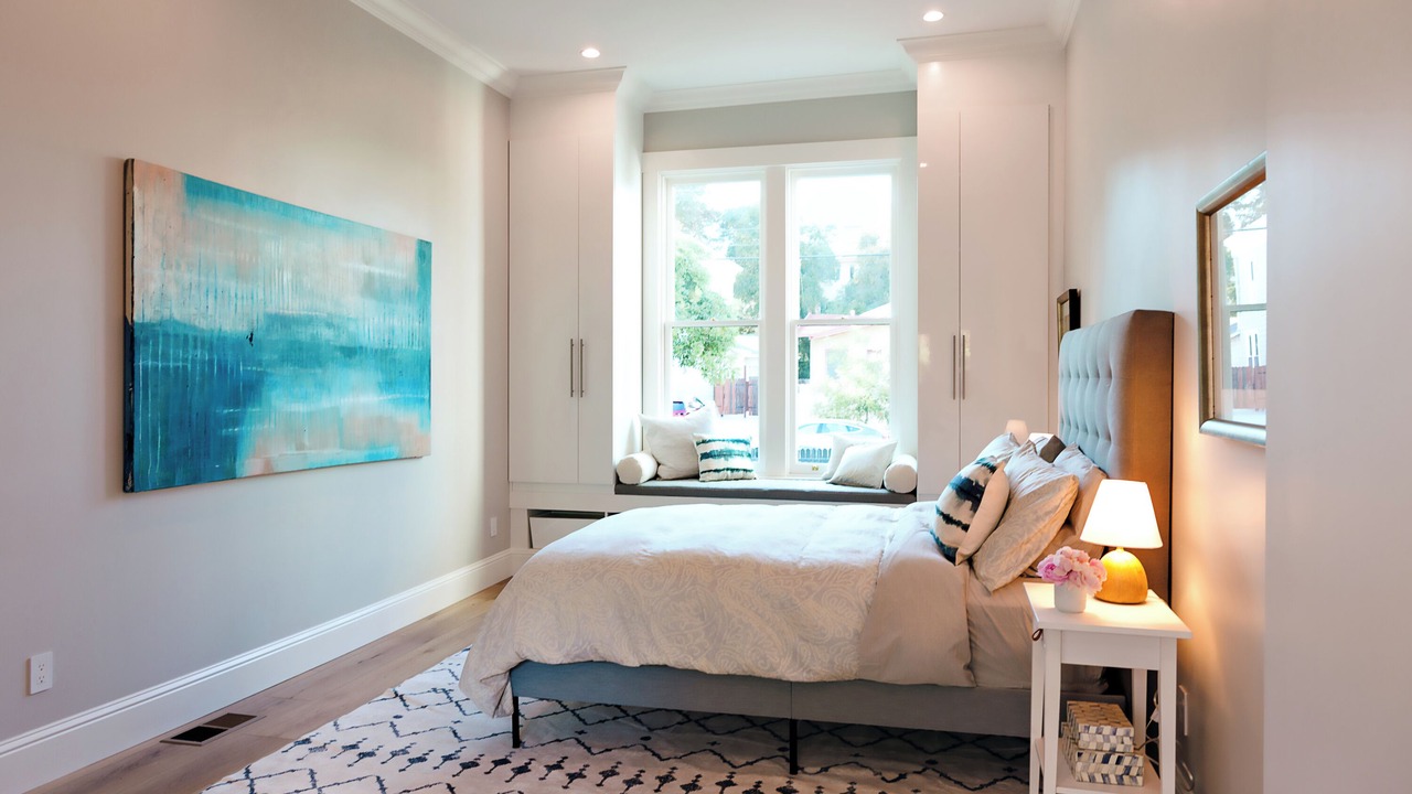 Photo of Bedroom in Downtown Berkeley