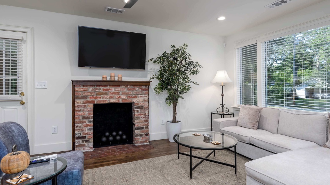 Photo of Livingroom in Tuscaloosa