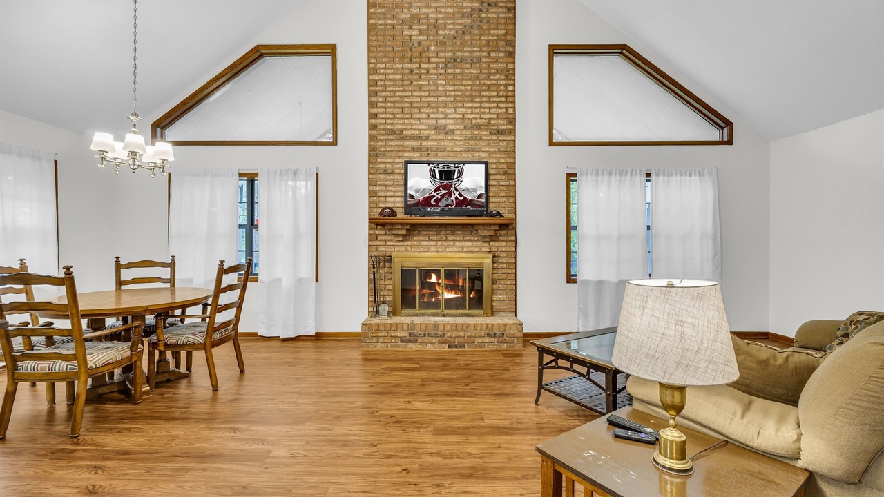 Photo of Livingroom in Pickensville