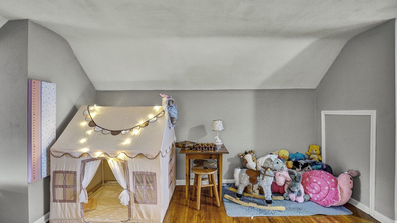 Photo of Bedroom in Rochester
