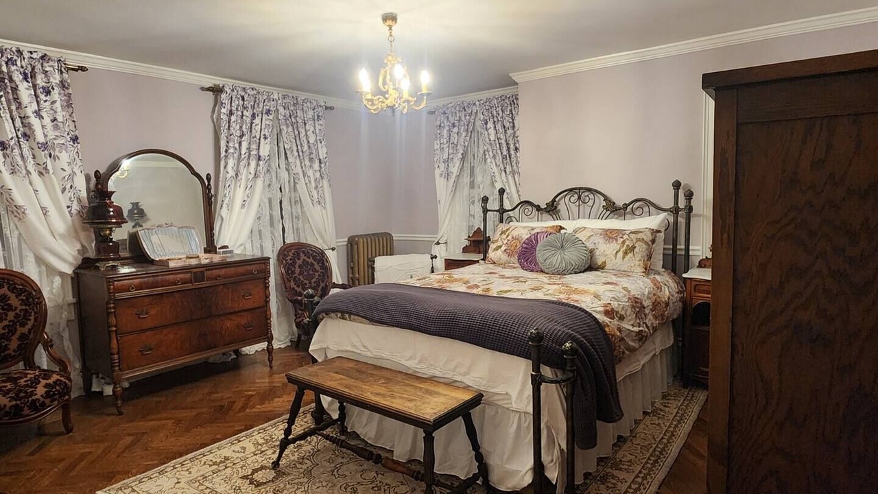 Photo of Bedroom in Montgomery