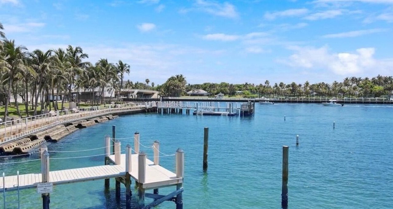 Photo of Others in Lighthouse Point