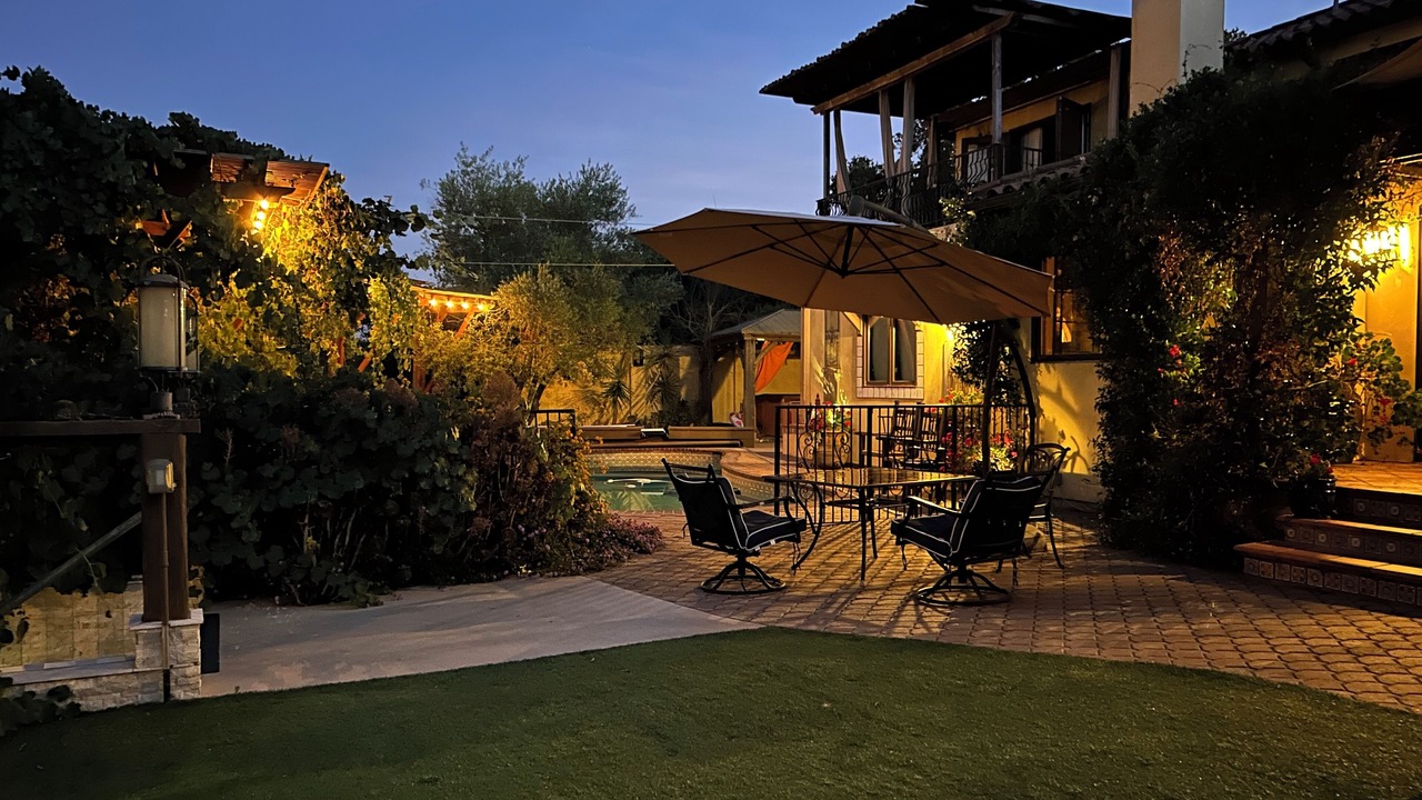 Photo of Outdoor in Farm Hills