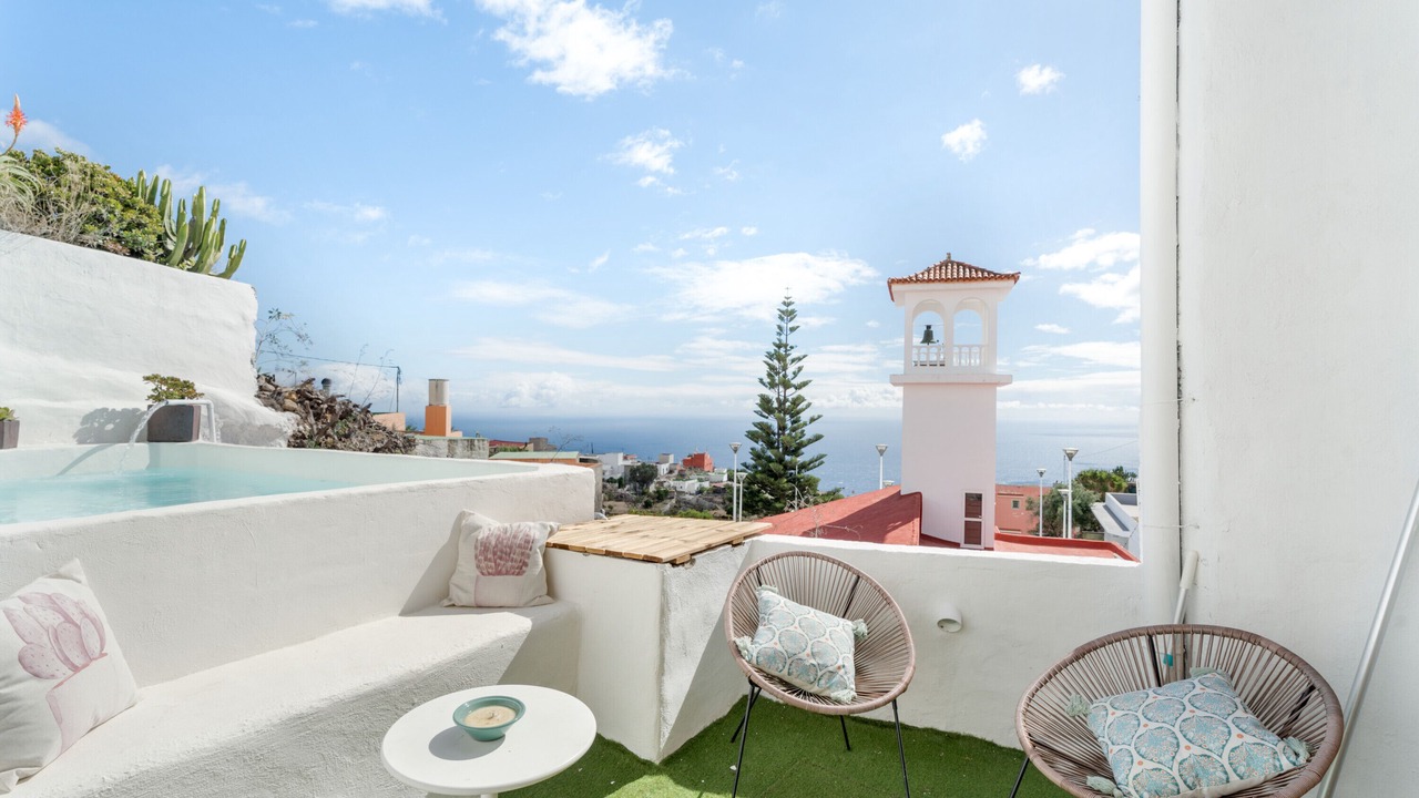 Photo of Outdoor in Fasnia