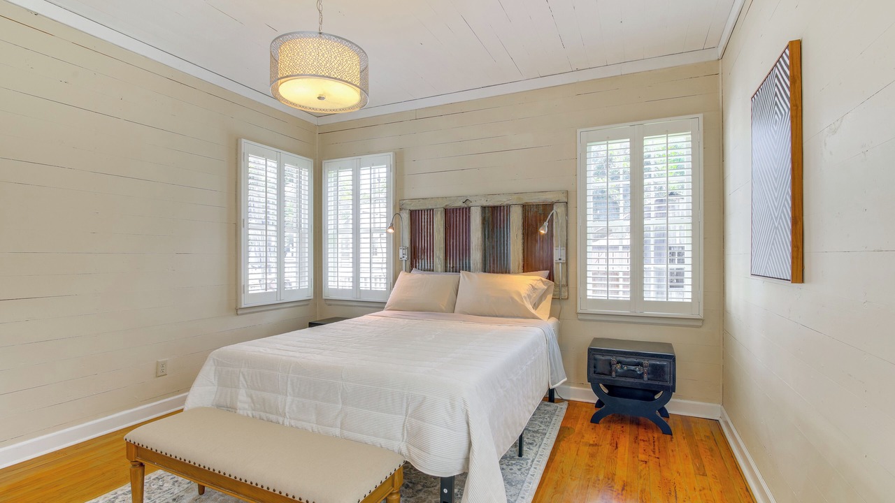 Photo of Bedroom in Clarksdale