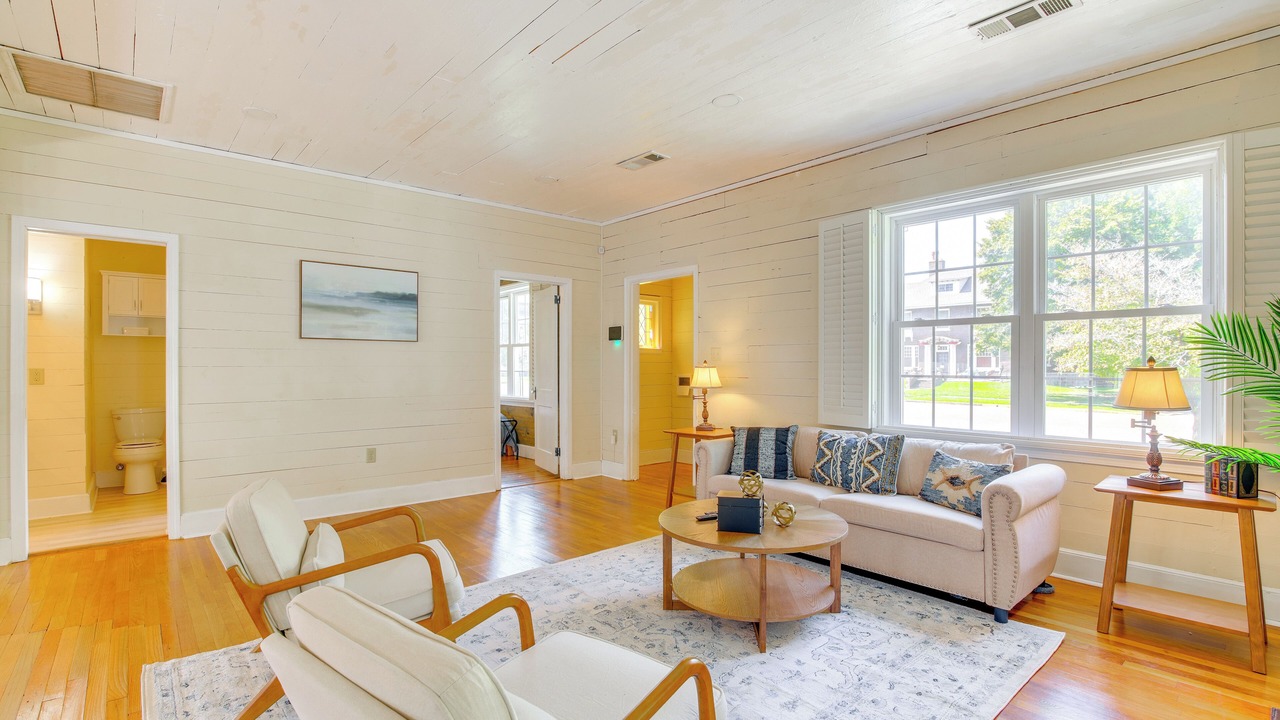 Photo of Livingroom in Clarksdale
