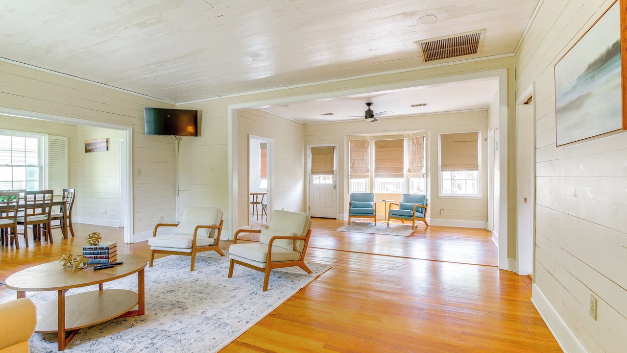 Photo of Bedroom in Clarksdale
