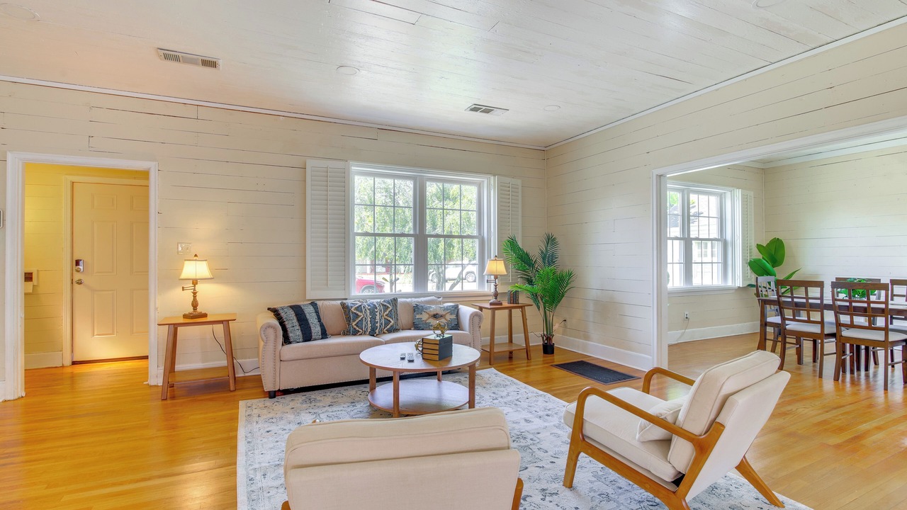 Photo of Livingroom in Clarksdale
