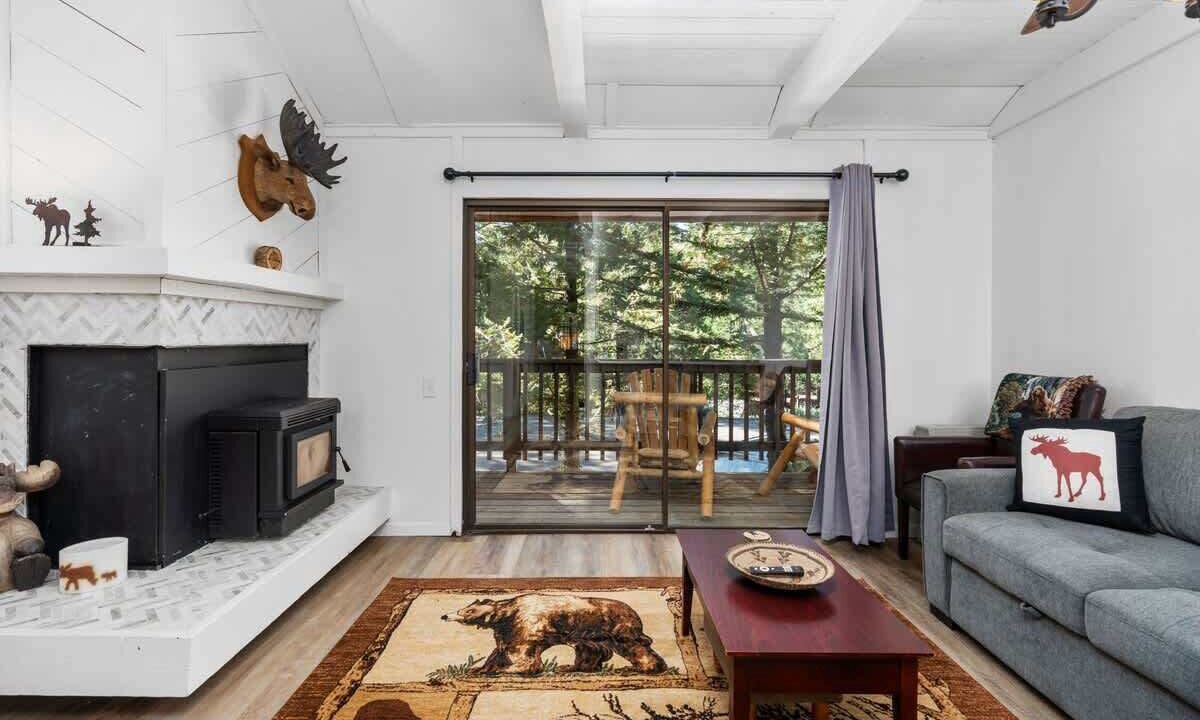 Photo of Livingroom in Granite Ridge