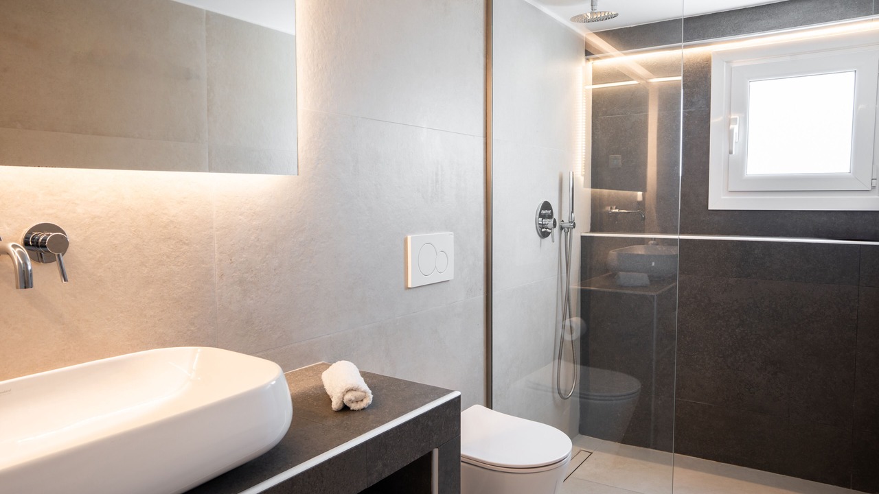 Photo of Bathroom in Saronida
