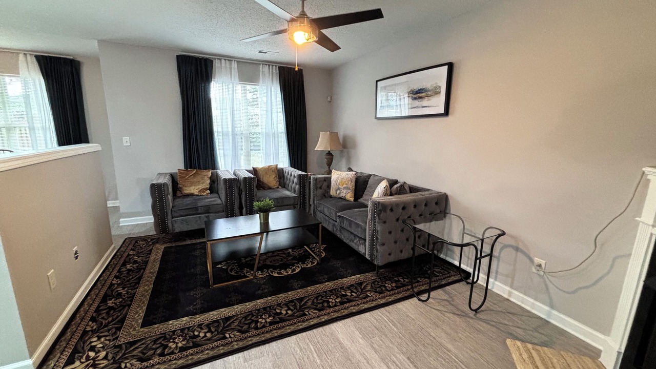 Photo of Livingroom in Huntersville