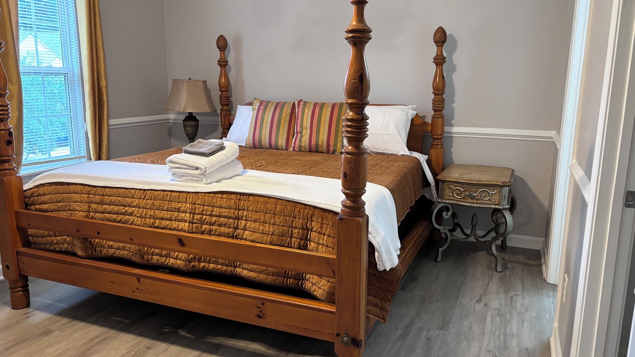 Photo of Bedroom in Huntersville