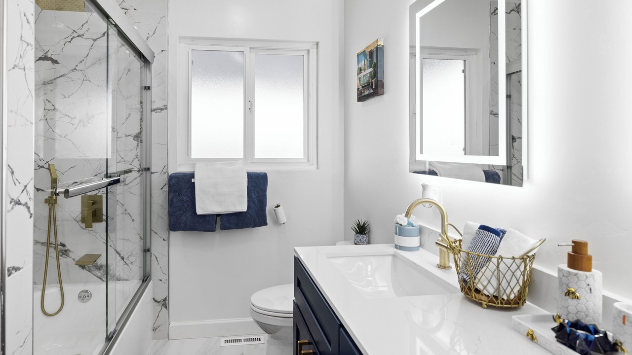 Photo of Bathroom in Marina