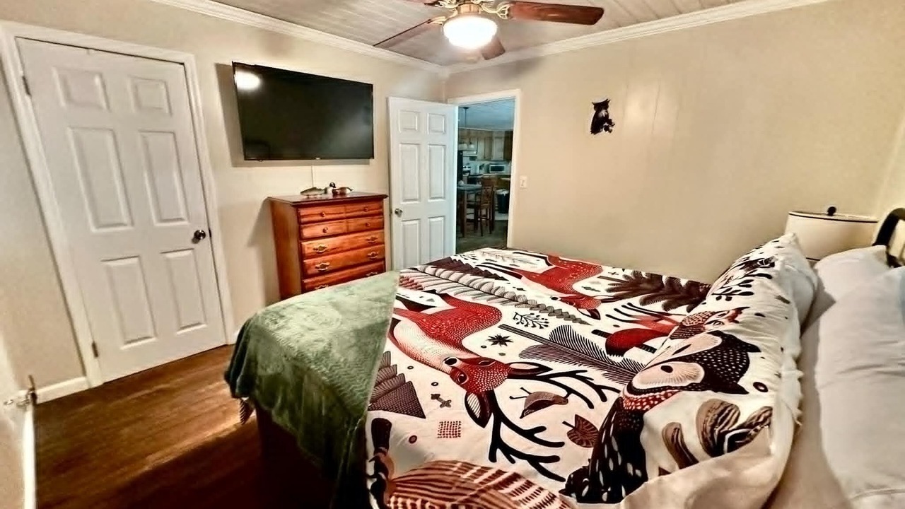 Photo of Bedroom in Russellville