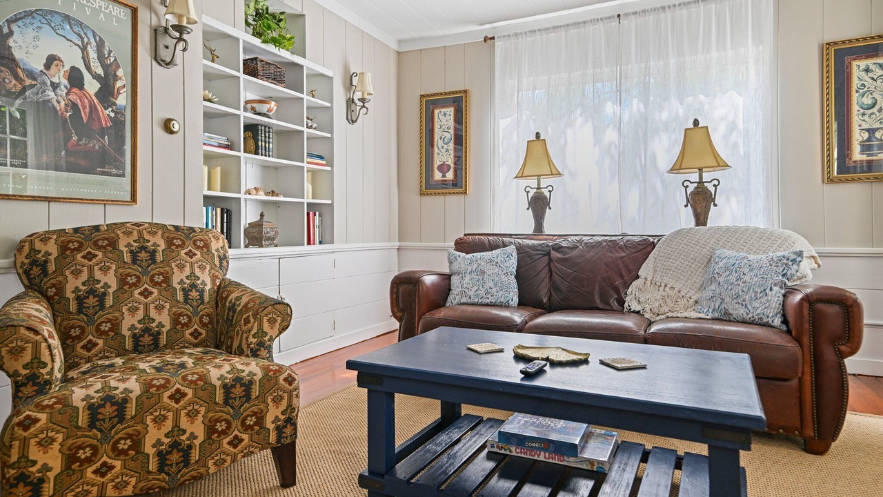 Photo of Livingroom in Montgomery