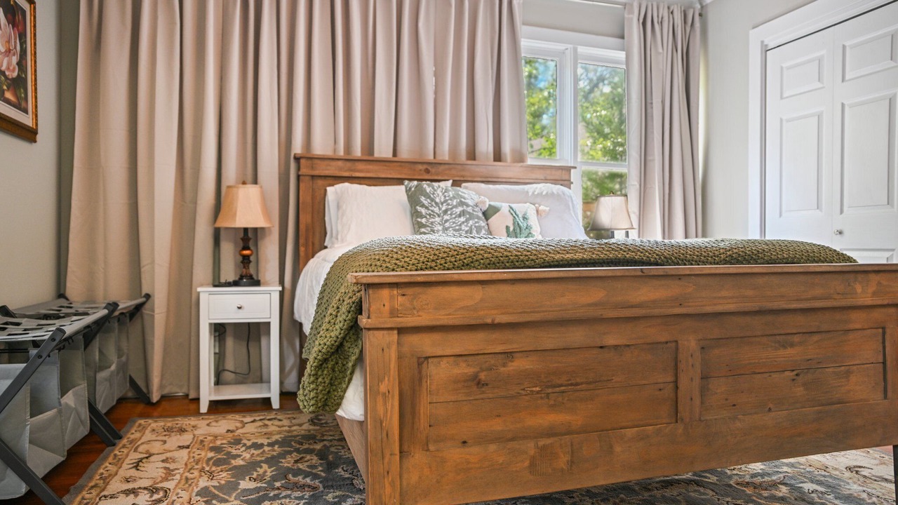 Photo of Bedroom in Montgomery